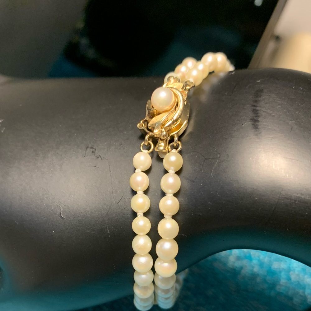 Vintage 14 k clasp pearl bracelet - Picture 3 of 9